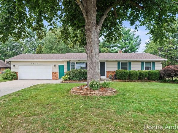 7635 Hollyhock Avenue, Jenison, MI 49428