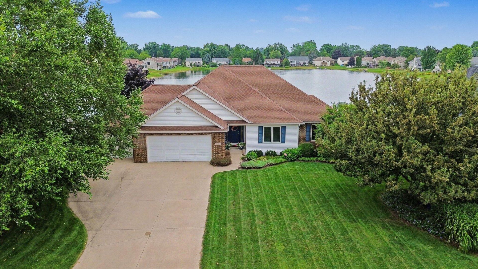 10633 Bridgewater Drive, Zeeland, MI 49464 Main Photo