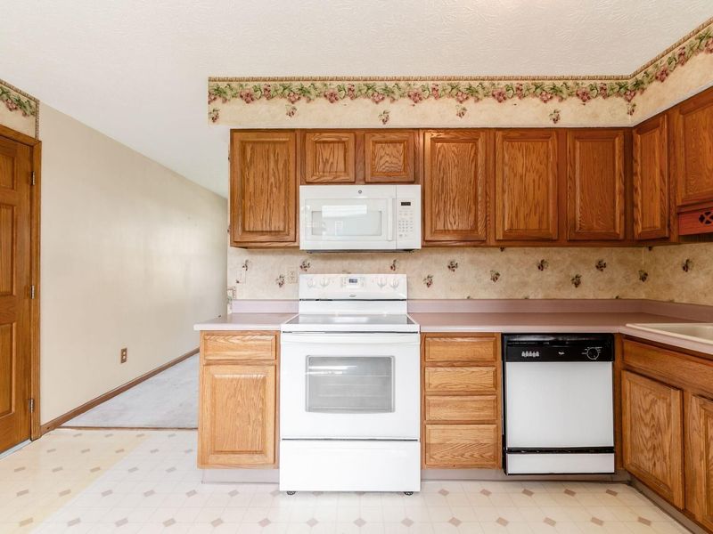 1905 Dandridge Drive , Columbus, OH 43229 Photo 13