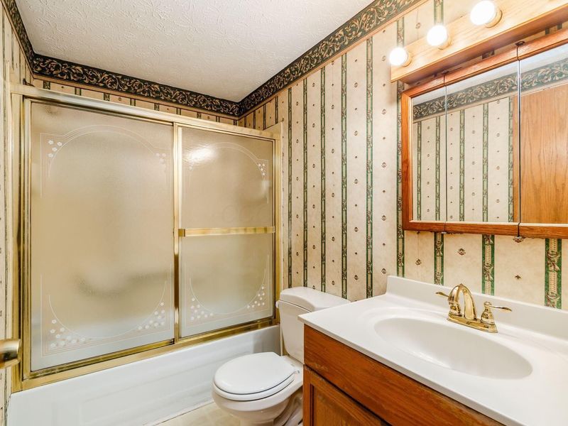 1905 Dandridge Drive , Columbus, OH 43229 Photo 15