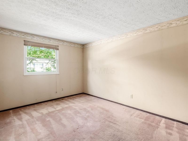 1905 Dandridge Drive , Columbus, OH 43229 Photo 19