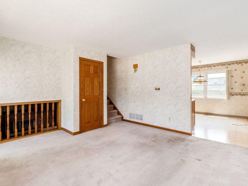 1905 Dandridge Drive , Columbus, OH 43229 Photo 5