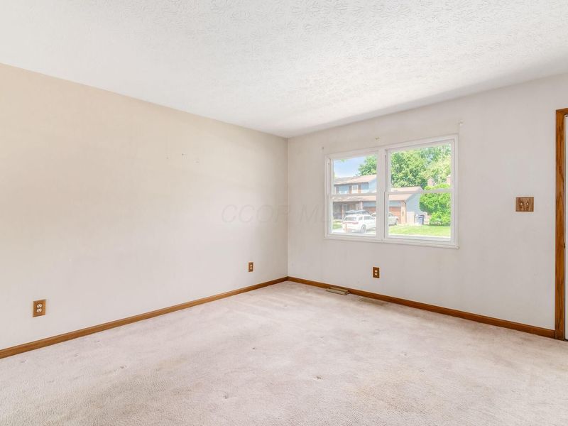 1905 Dandridge Drive , Columbus, OH 43229 Photo 8
