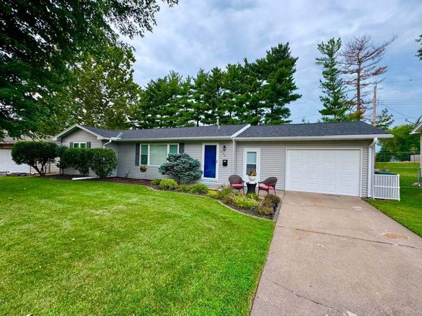 330 Glendale Drive , Quincy, IL 62301