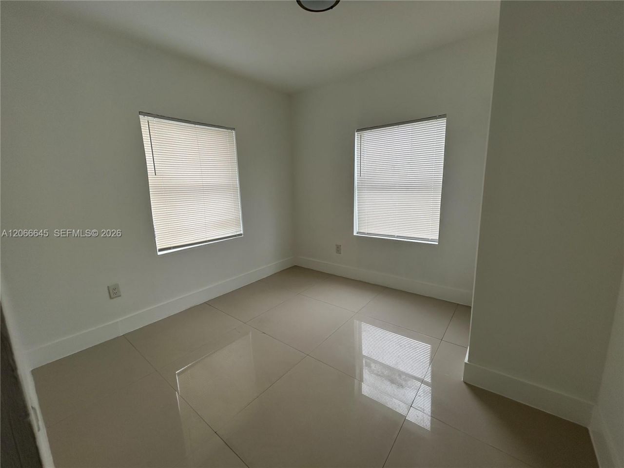 1890 NW 35 St , Unit 7, Miami, FL 33126 Photo