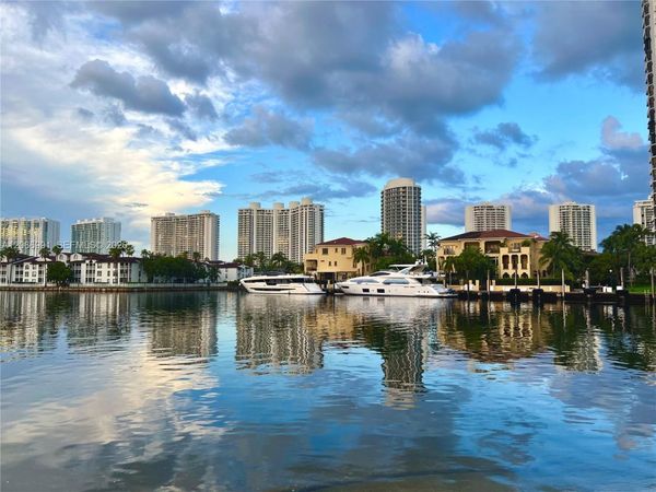 Unit T104, Aventura, FL 33160