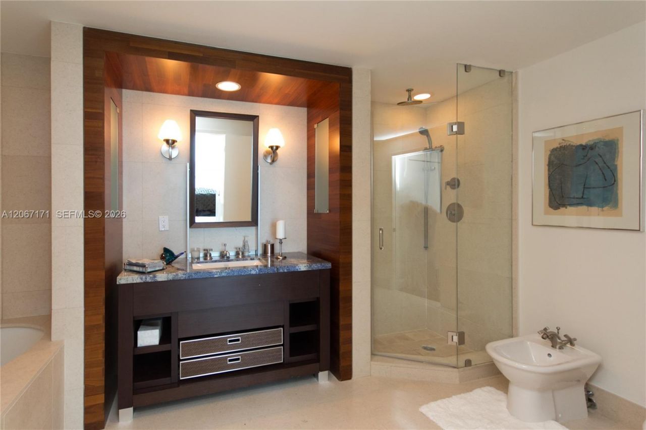 6799 Collins Ave, Unit 1103, Miami Beach, FL 33141 Photo