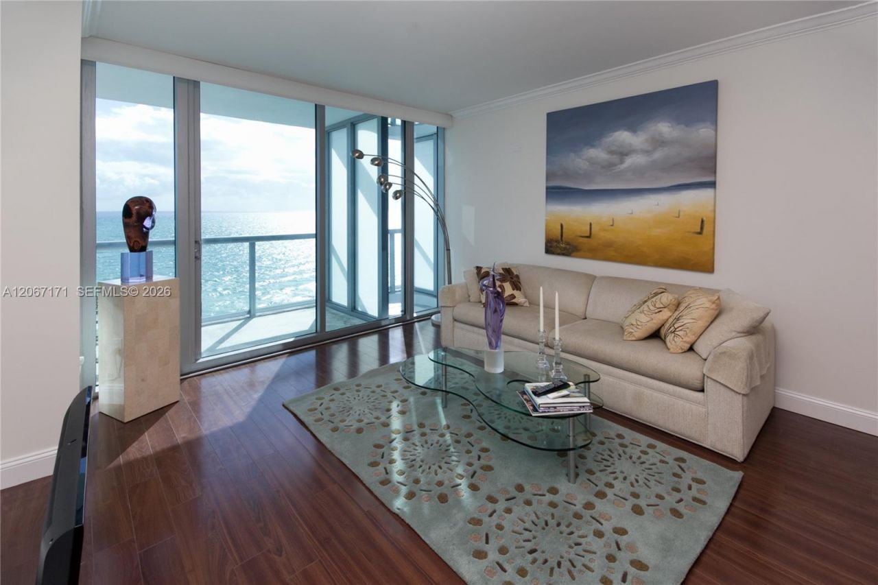 6799 Collins Ave, Unit 1103, Miami Beach, FL 33141 Photo