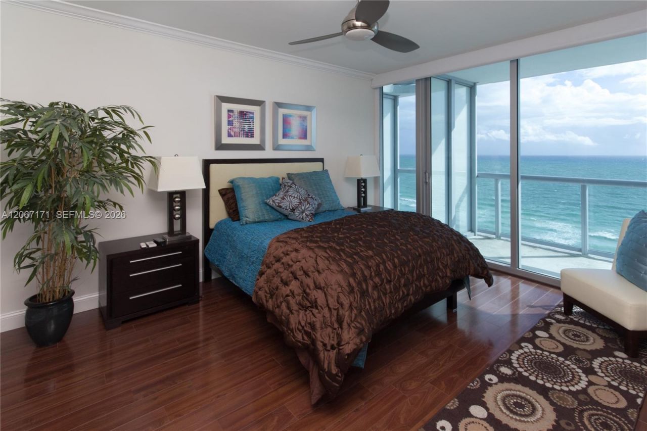 6799 Collins Ave, Unit 1103, Miami Beach, FL 33141 Photo