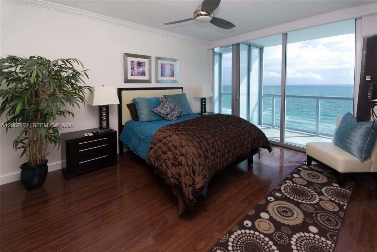6799 Collins Ave, Unit 1103, Miami Beach, FL 33141 Photo