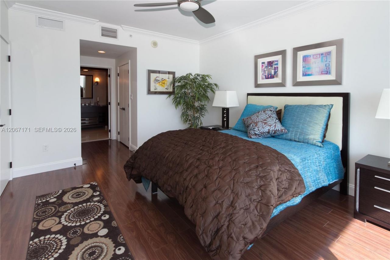 6799 Collins Ave, Unit 1103, Miami Beach, FL 33141 Photo