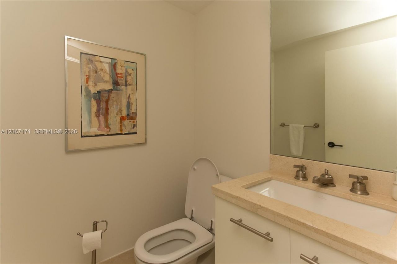 6799 Collins Ave, Unit 1103, Miami Beach, FL 33141 Photo