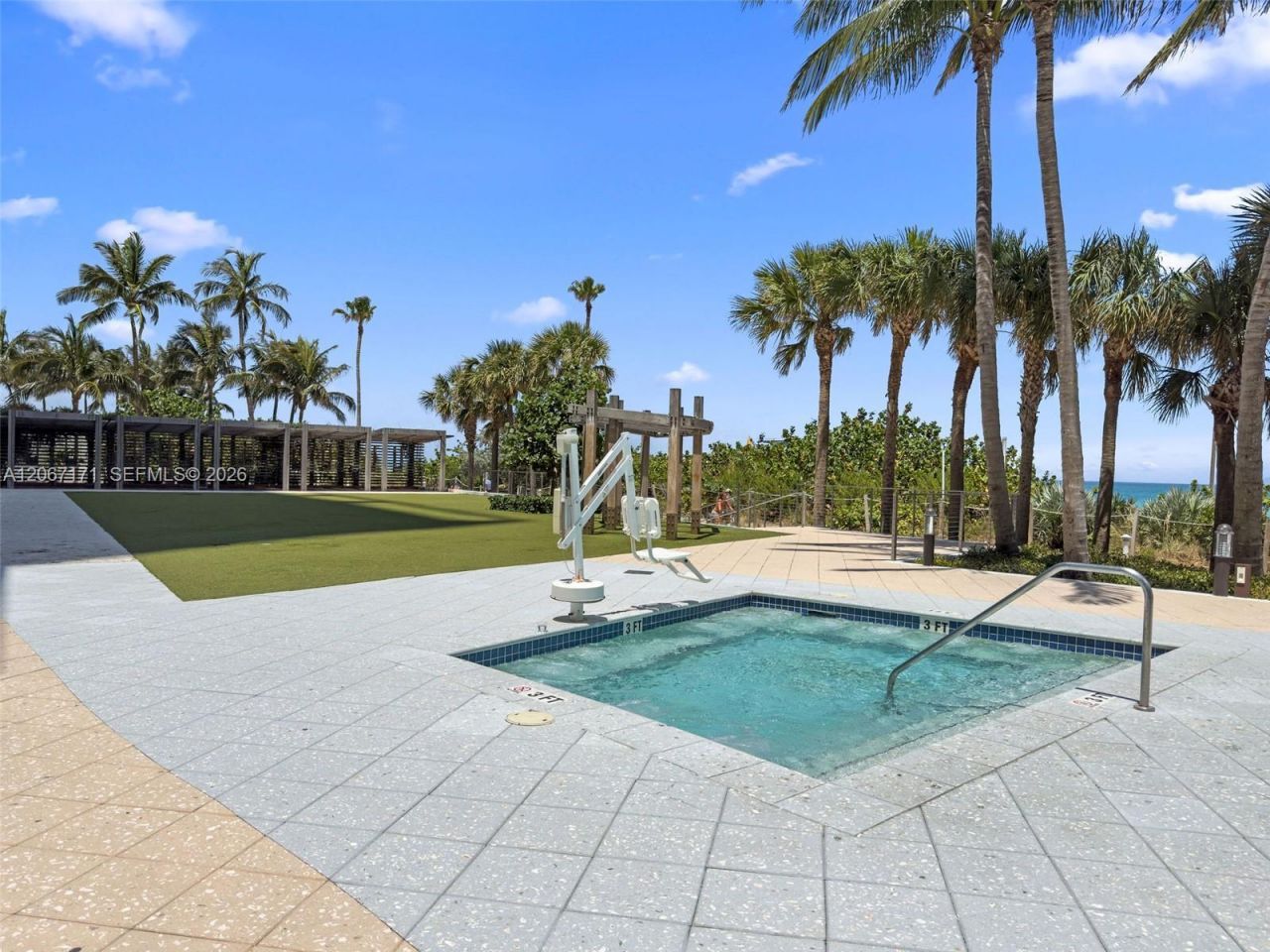 6799 Collins Ave, Unit 1103, Miami Beach, FL 33141 Photo