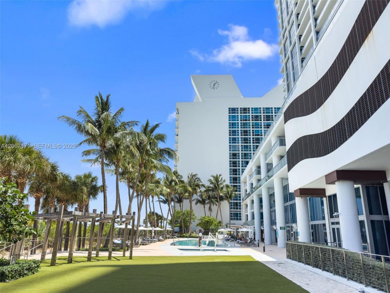 6799 Collins Ave, Unit 1103, Miami Beach, FL 33141 Photo