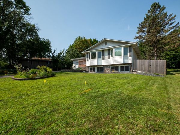 1732 Evergreen Drive , Woodbury, MN 55125