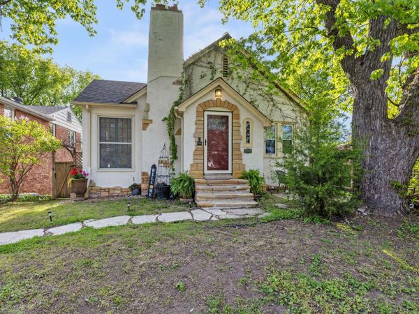 1136 Xerxes Avenue S, Minneapolis, MN 55405