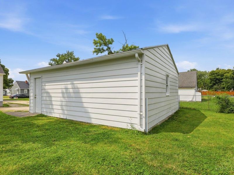 911 Ellen Drive, Middletown, OH 45042 Photo 24