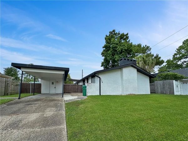 778 HERITAGE Avenue , Gretna, LA 70056