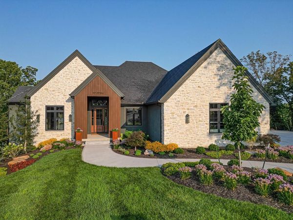25384 W 107th Terrace, Olathe, KS 66061