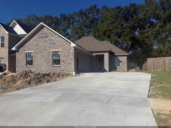 36130 Belle Parc Ave, Geismar, LA 70734