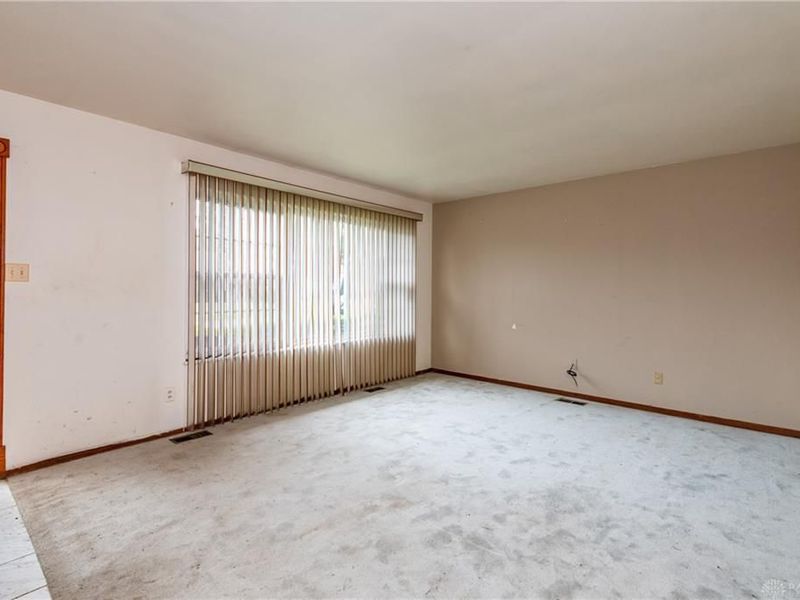 3730 Hermosa Drive, Clayton, OH 45416 Photo 7