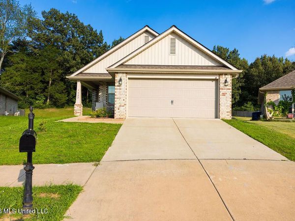 7822 Ridgedale Drive, Olive Branch, MS 38654