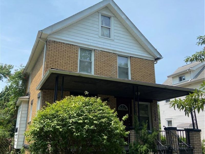 1536 E 195th Street , Euclid, OH 44117 Photo 2