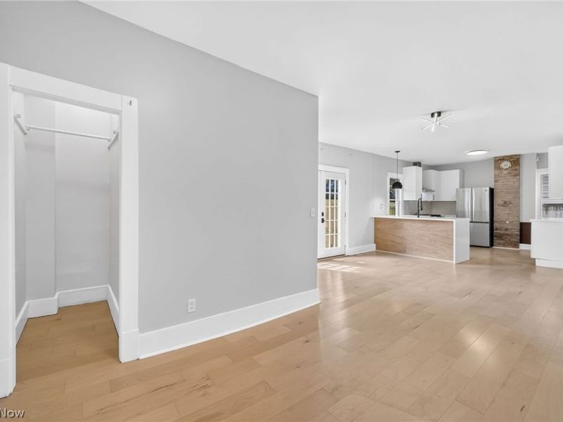 3925 Bridge Avenue , Cleveland, OH 44113 Photo 13