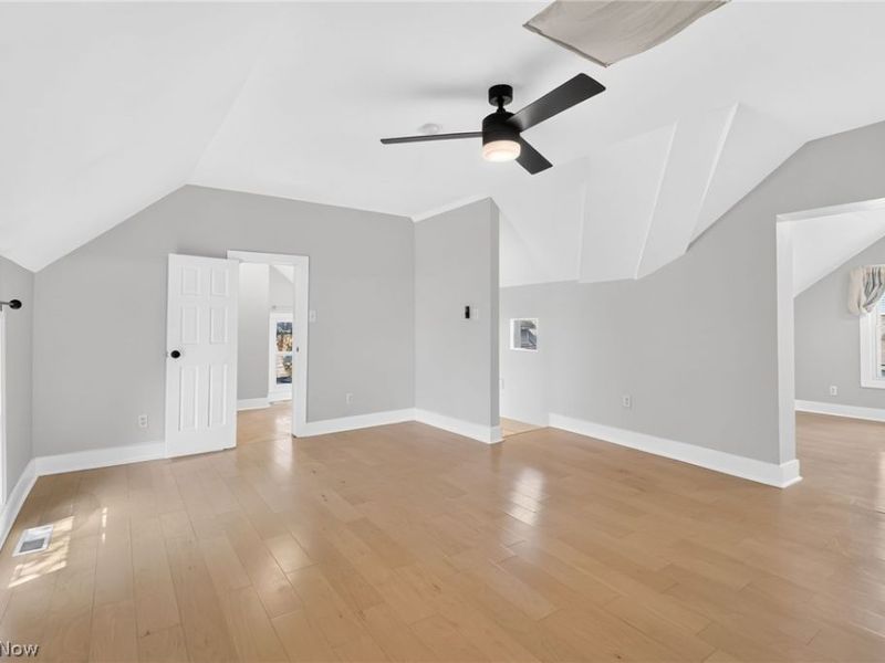 3925 Bridge Avenue , Cleveland, OH 44113 Photo 19