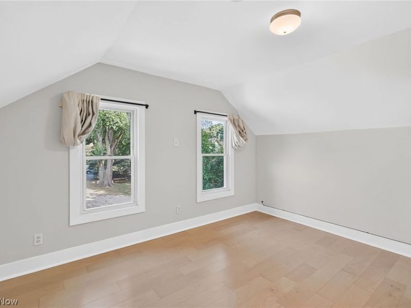 3925 Bridge Avenue , Cleveland, OH 44113 Photo 25