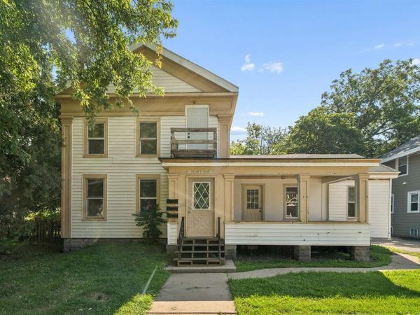 840 JACKSON STREET, Oshkosh, WI 54901