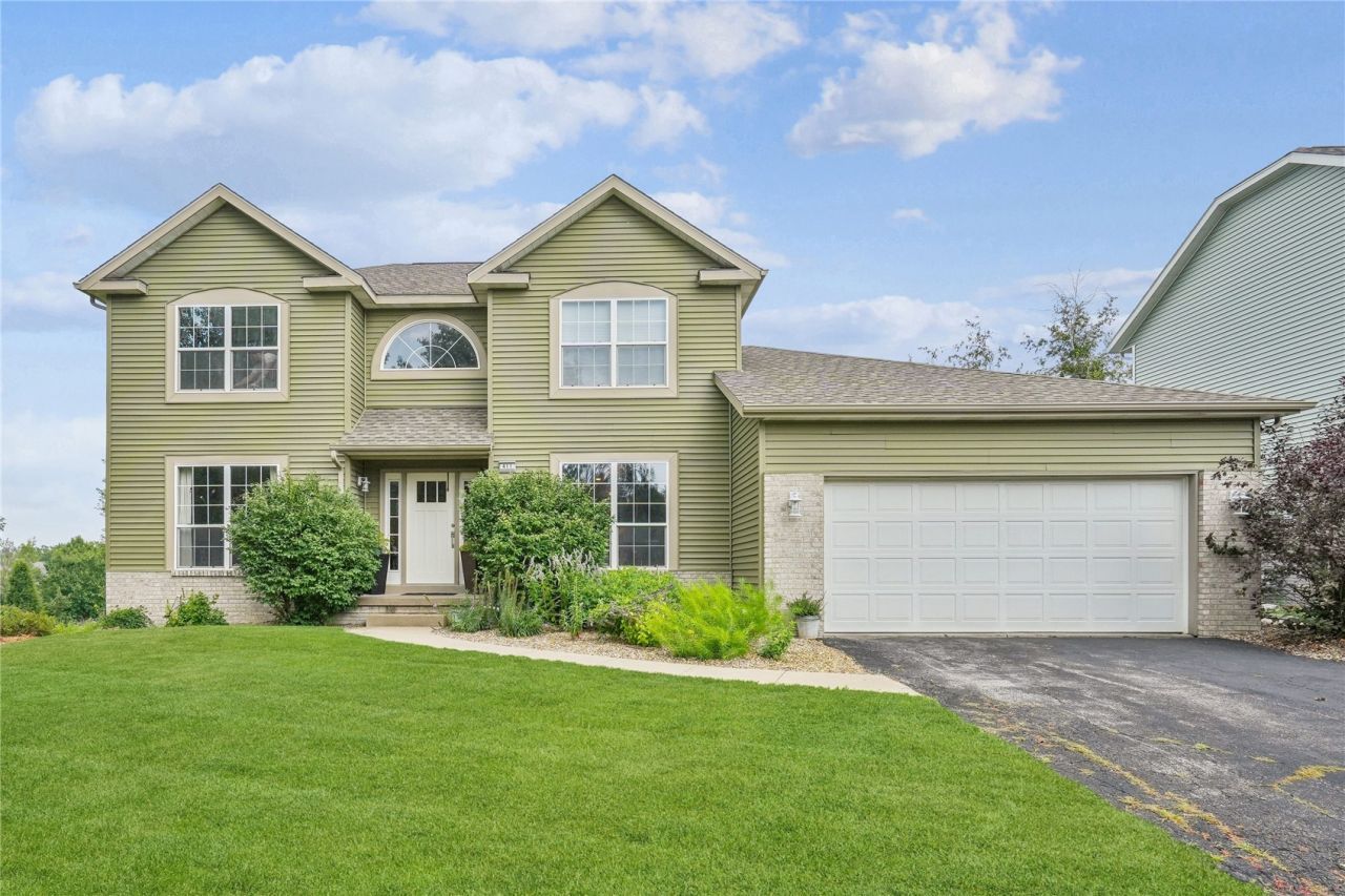411 Cobble Stone Drive Nw, Cedar Rapids, IA 52405 Main Photo
