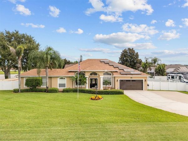 651 HART LAKE DRIVE , WINTER HAVEN, FL 33884