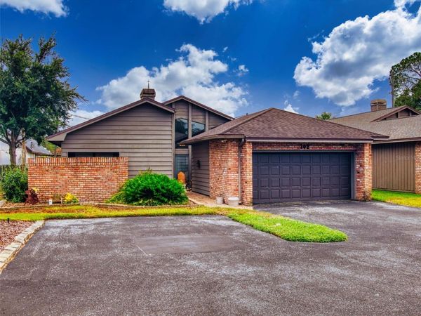 102 COUNTRY PLACE, SANFORD, FL 32771