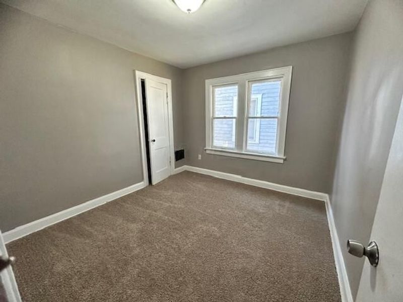 299 N Ogden Avenue , Columbus, OH 43204 Photo 6