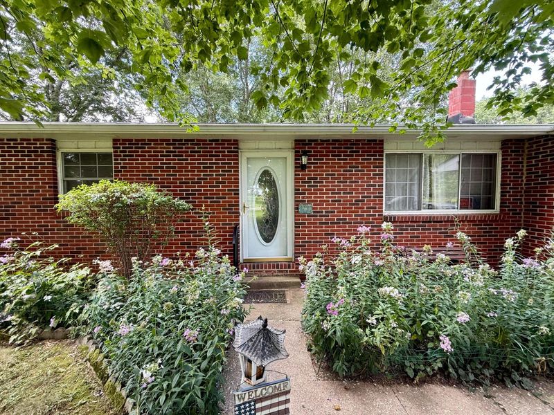 7701 Witherspoon Drive NE, Baltimore, OH 43105 Photo 2