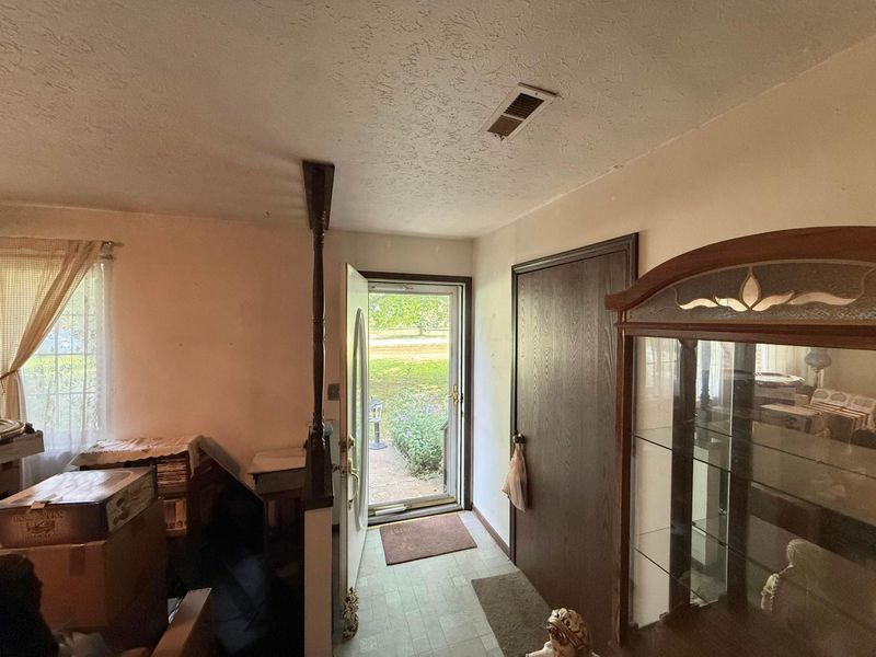 7701 Witherspoon Drive NE, Baltimore, OH 43105 Photo 3