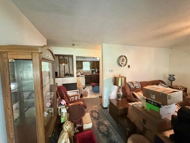 7701 Witherspoon Drive NE, Baltimore, OH 43105 Photo 4