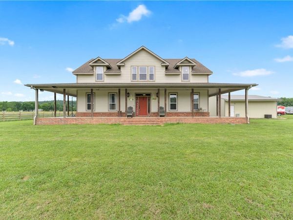 56885 County Rd 660 , Colcord, OK 74338