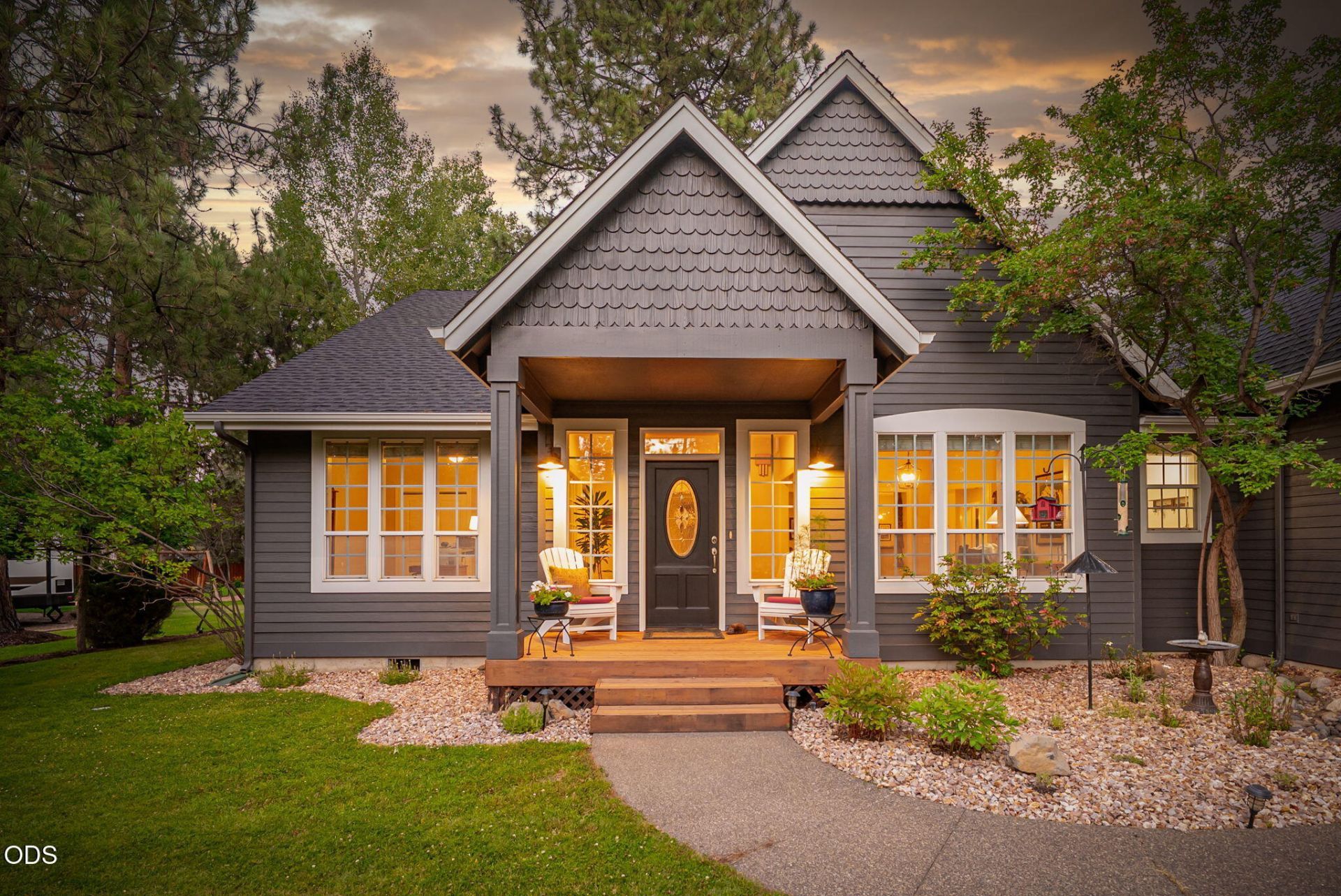 750 S Maple Street, Sisters, OR 97759 Main Photo