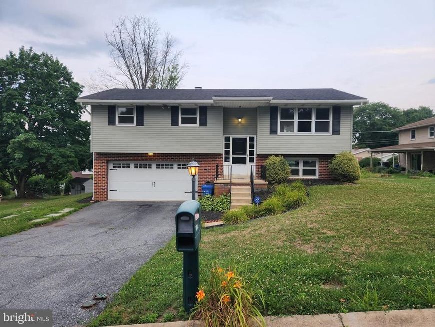 520 Edison Court, Reading, PA 19605 Main Photo