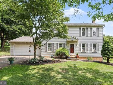 7 CARDINAL DRIVE, GLEN ROCK, PA 17327