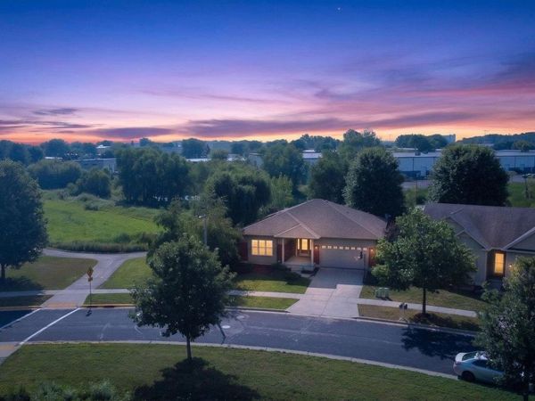 8927 Sunstone Lane, Middleton, WI 53562