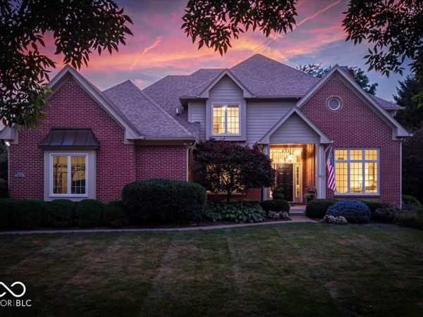 10512 Chestnut Hill Circle , Fishers, IN 46037
