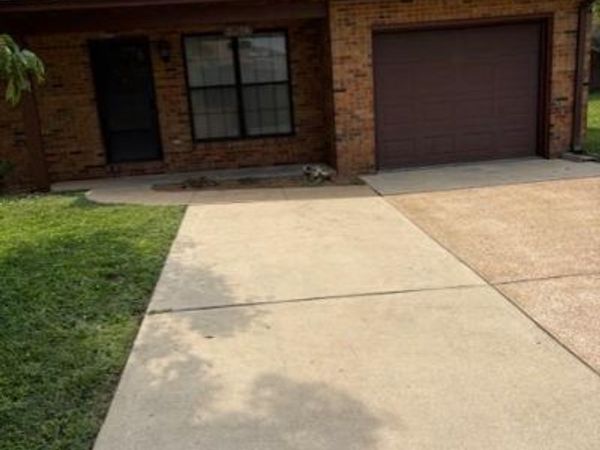 2416 College Drive, Belleville, IL 62221
