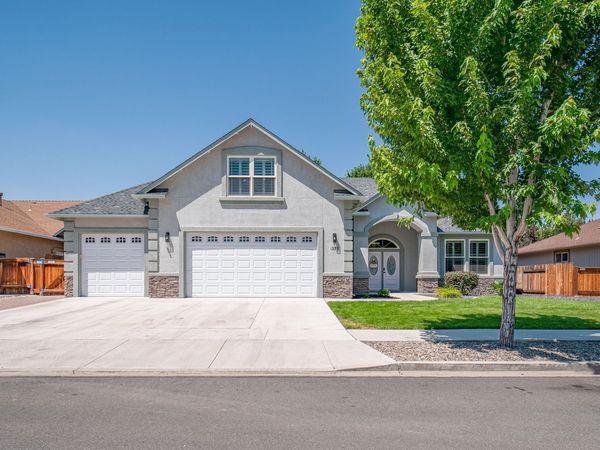 1376 Stodick Lane, Gardnerville, NV 89410
