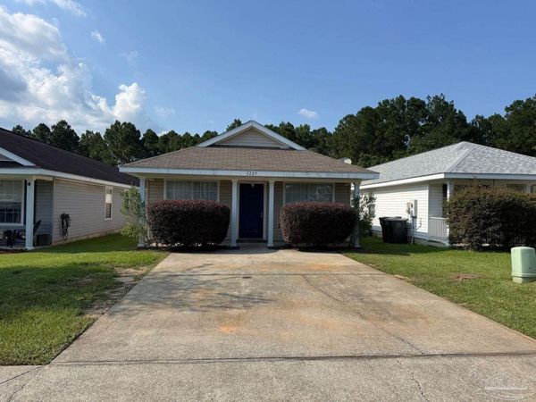 1229 Brownfield Rd, Pensacola, FL 32526
