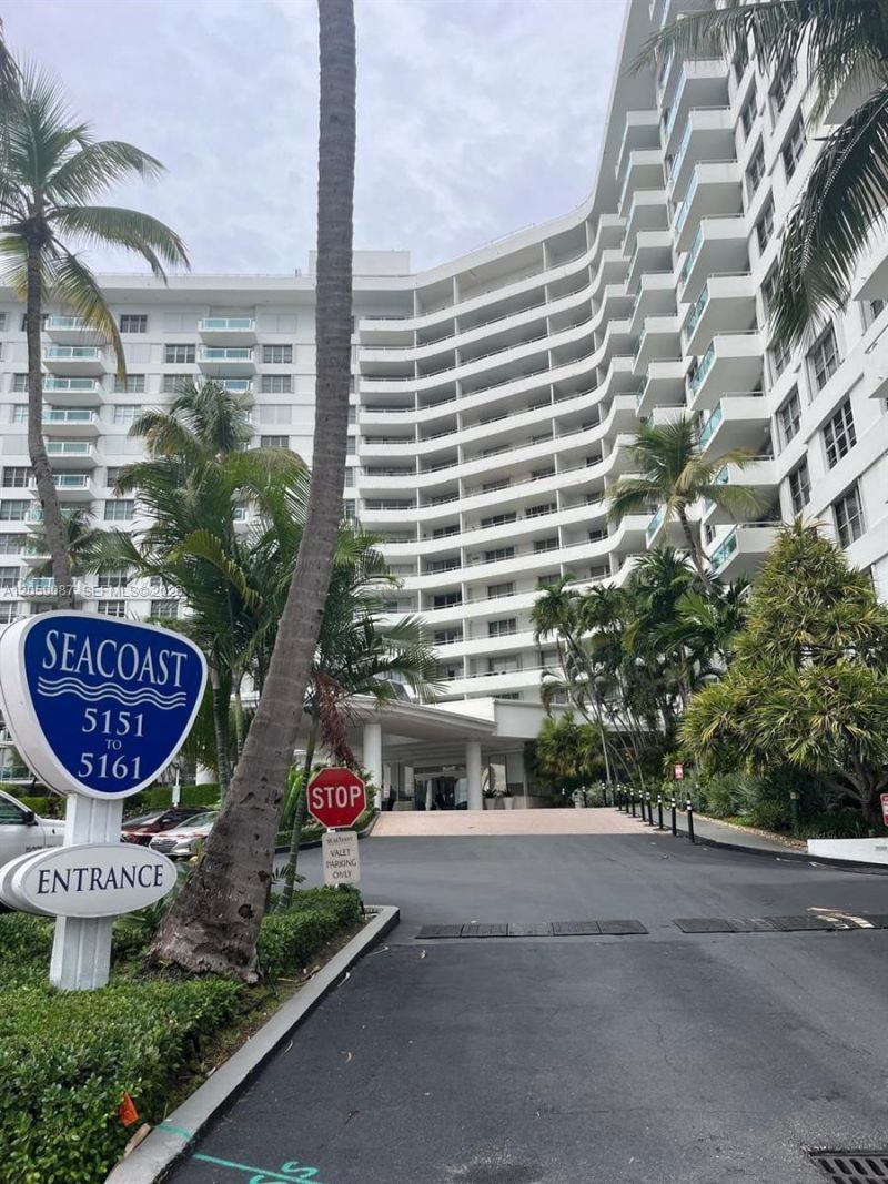 5161 Collins Ave , Unit 1510, Miami Beach, FL 33140 Photo