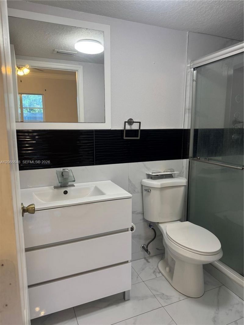 8380 NW 103rd St , Unit 105G, Hialeah Gardens, FL 33016 Photo