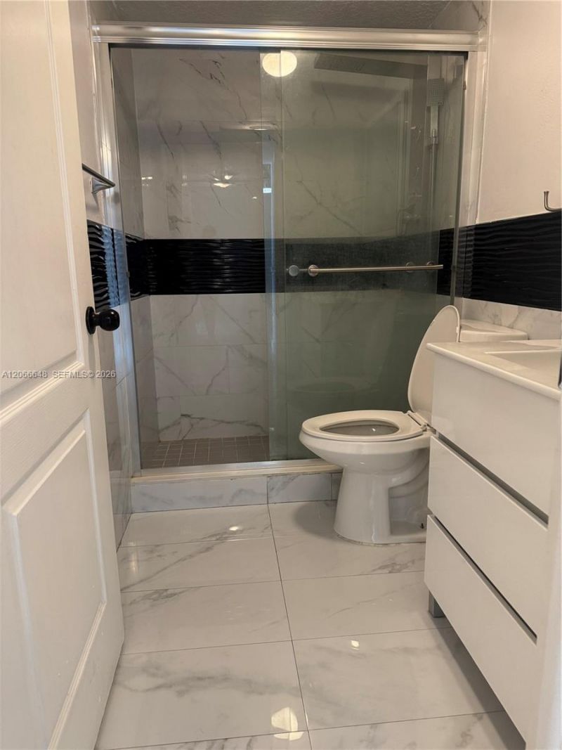 8380 NW 103rd St , Unit 105G, Hialeah Gardens, FL 33016 Photo
